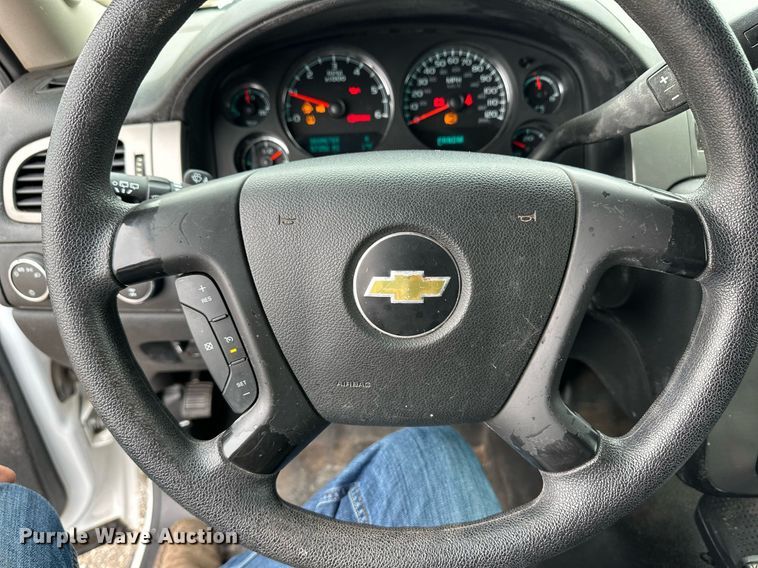 image for item ER8683 2011 Chevrolet Tahoe SUV