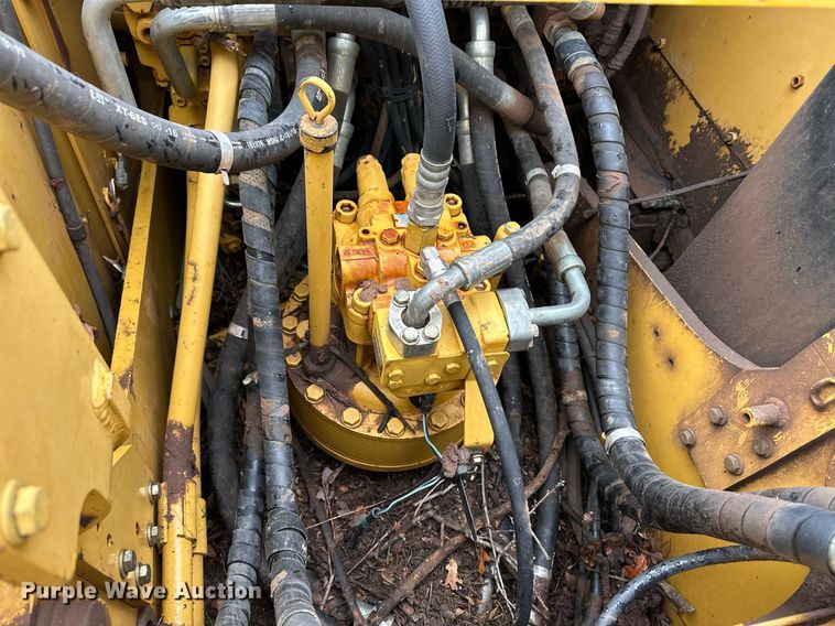 image for item ER8685 2007 Caterpillar 320D L excavator