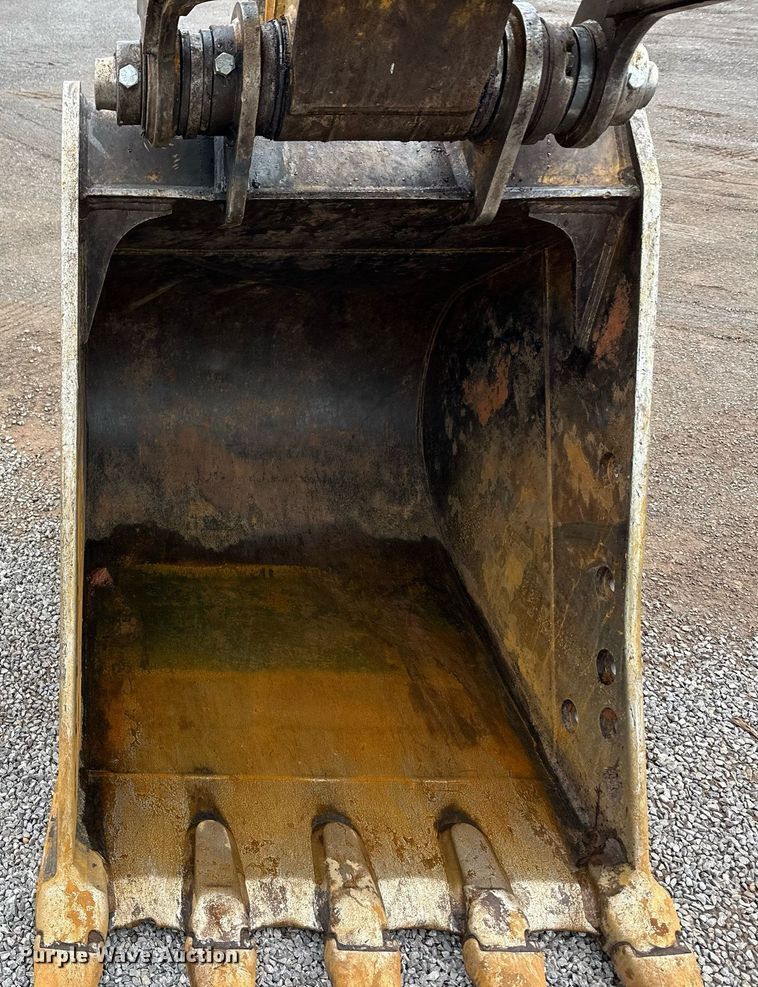 image for item ER8685 2007 Caterpillar 320D L excavator