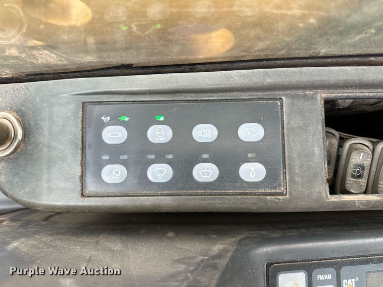 image for item ER8685 2007 Caterpillar 320D L excavator