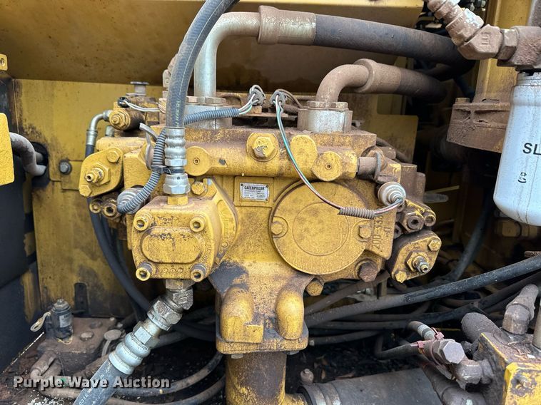 image for item ER8685 2007 Caterpillar 320D L excavator