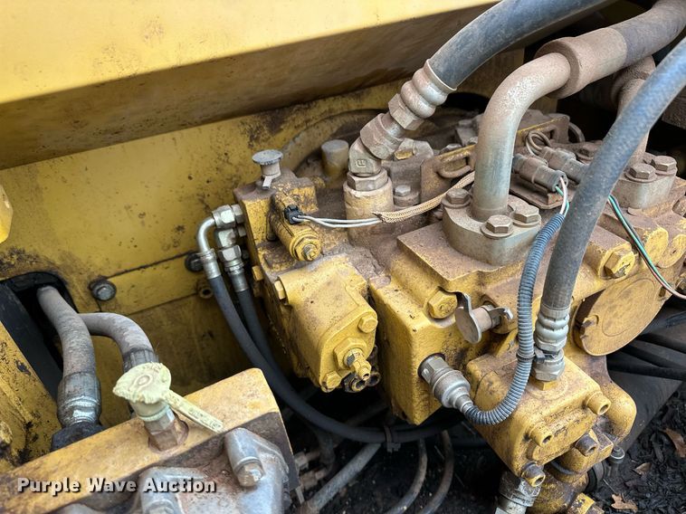 image for item ER8685 2007 Caterpillar 320D L excavator