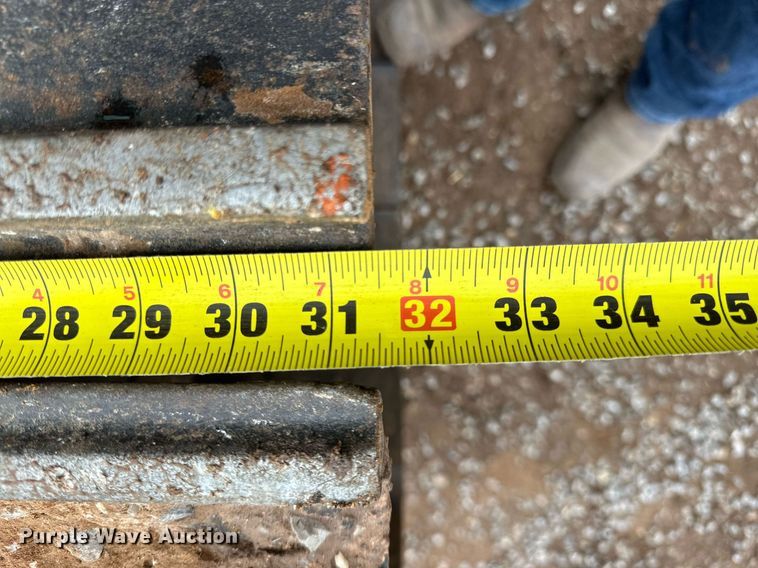 image for item ER8685 2007 Caterpillar 320D L excavator