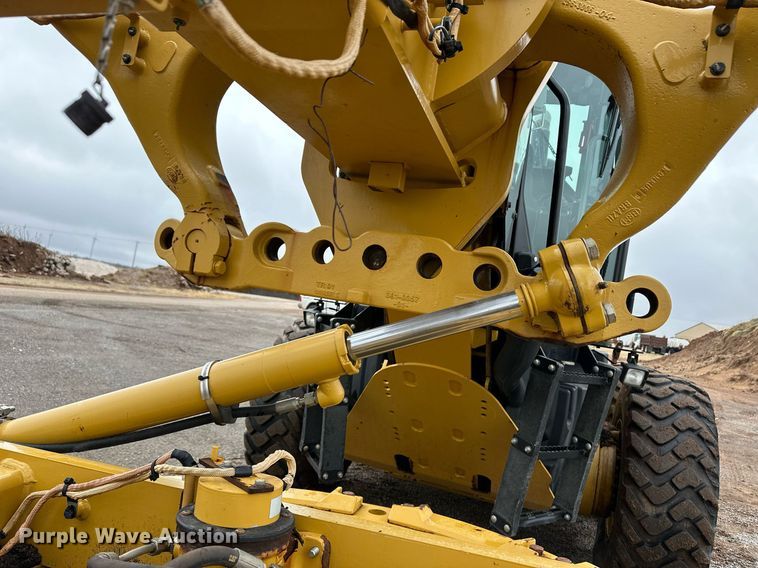 image for item ER8686 2014 Caterpillar 140M2 VHP motor grader