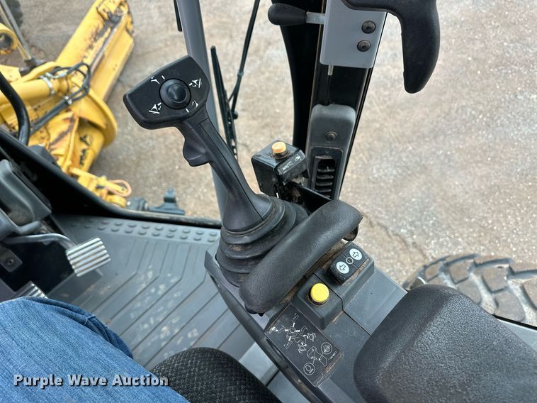 image for item ER8686 2014 Caterpillar 140M2 VHP motor grader