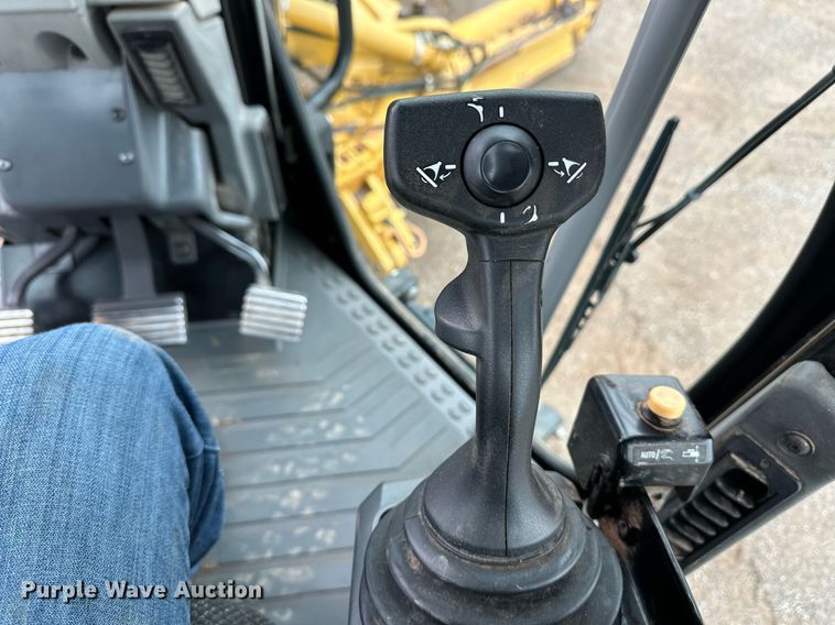 image for item ER8686 2014 Caterpillar 140M2 VHP motor grader