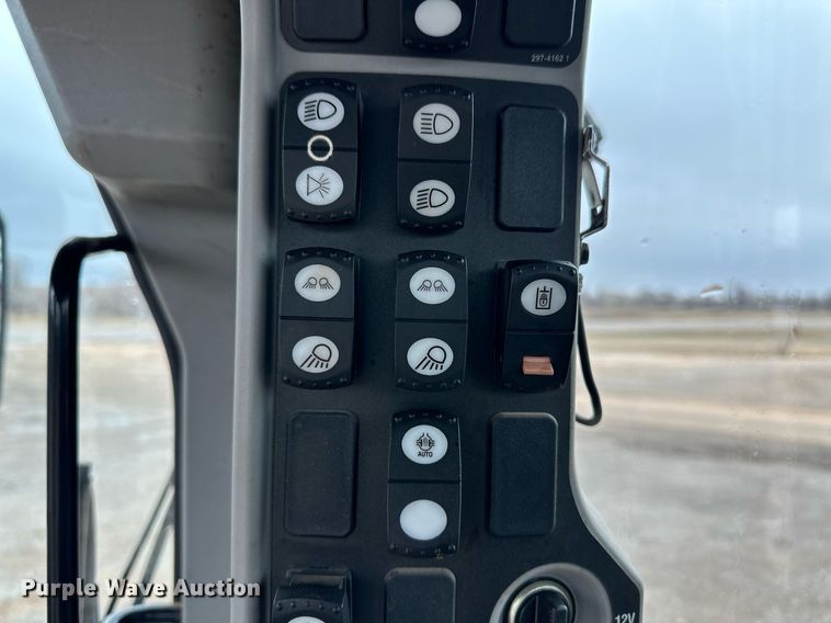 image for item ER8686 2014 Caterpillar 140M2 VHP motor grader