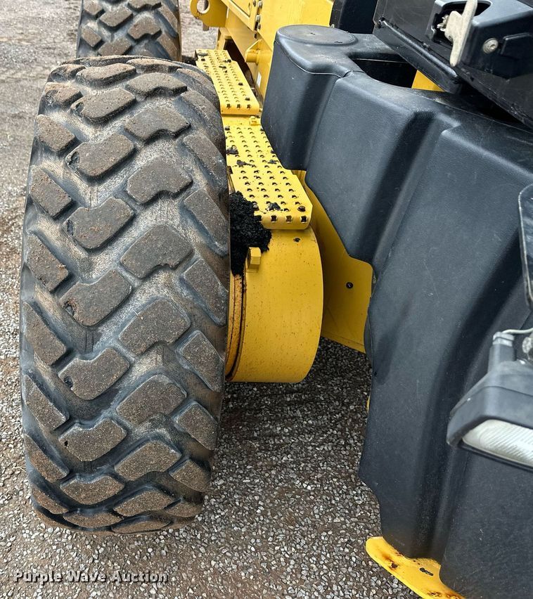 image for item ER8686 2014 Caterpillar 140M2 VHP motor grader