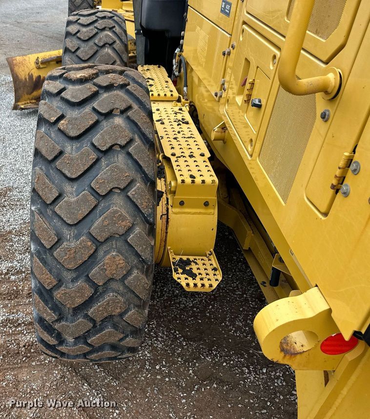 image for item ER8686 2014 Caterpillar 140M2 VHP motor grader