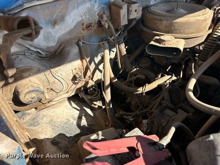 image for item ER8688 1986 Chevrolet C6M dump truck