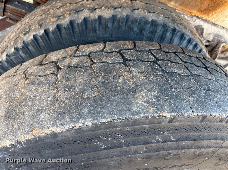 image for item ER8688 1986 Chevrolet C6M dump truck