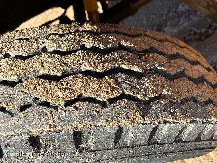 image for item ER8688 1986 Chevrolet C6M dump truck