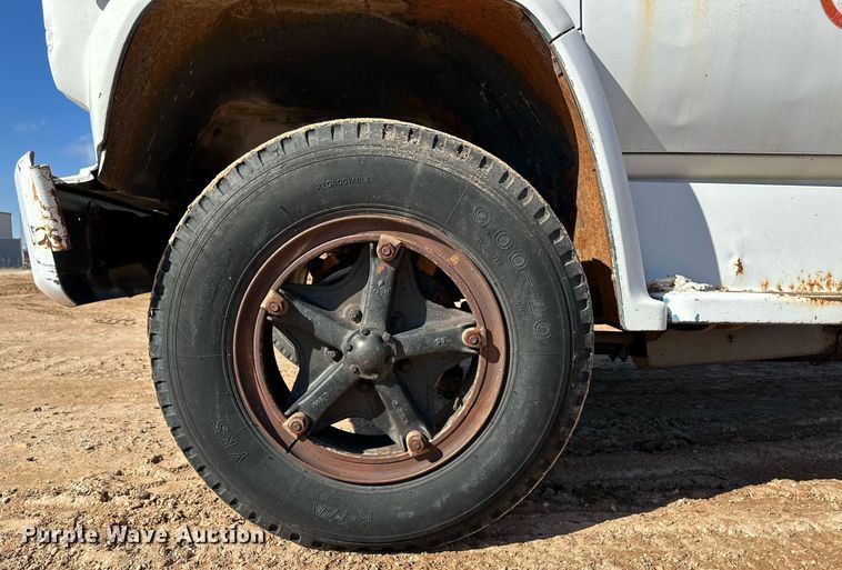 image for item ER8688 1986 Chevrolet C6M dump truck