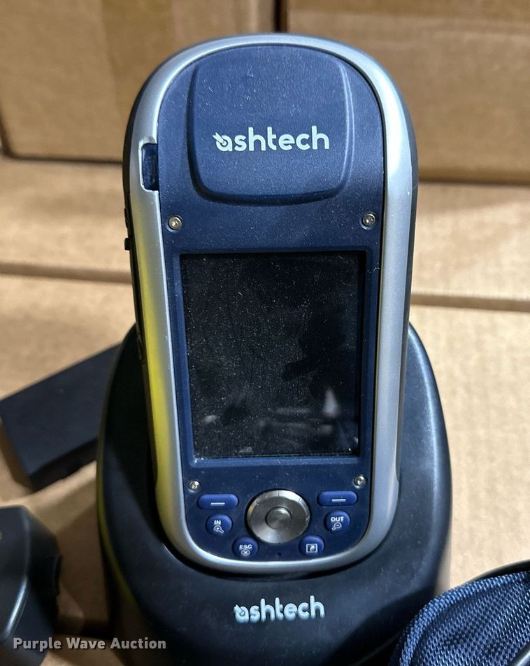 image for item ER8690 (2) GPS systems