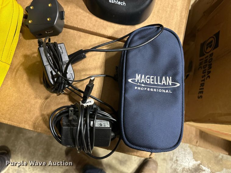 image for item ER8690 (2) GPS systems