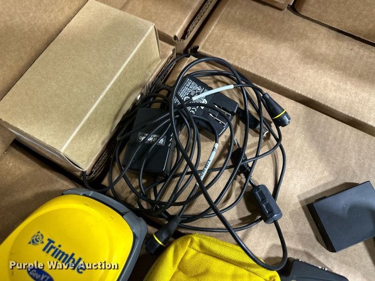 image for item ER8690 (2) GPS systems