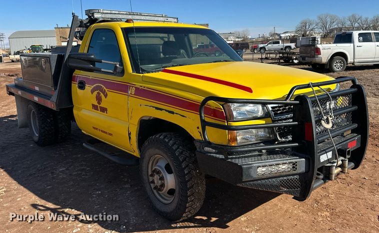 image for item ER8691 2007 Chevrolet Silverado 3500 pumper fire truck