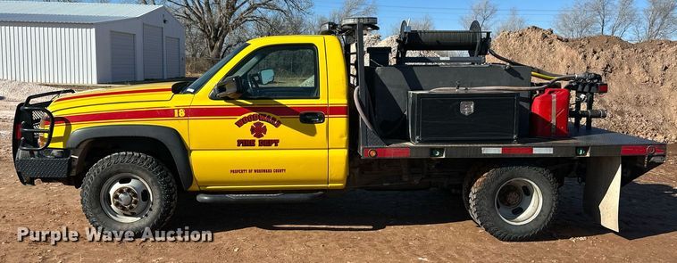 image for item ER8691 2007 Chevrolet Silverado 3500 pumper fire truck