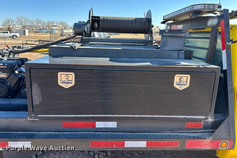 image for item ER8691 2007 Chevrolet Silverado 3500 pumper fire truck