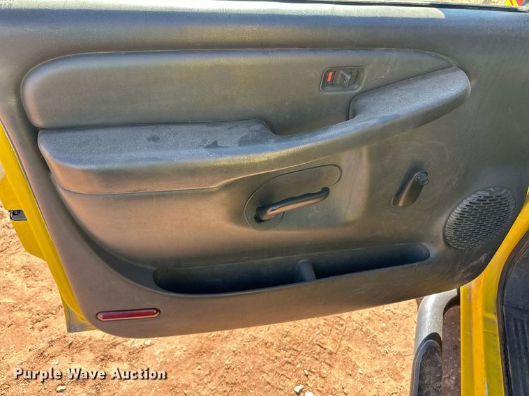 image for item ER8691 2007 Chevrolet Silverado 3500 pumper fire truck