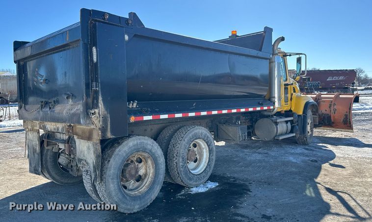 image for item LH9439 2003 Mack CV713 dump truck