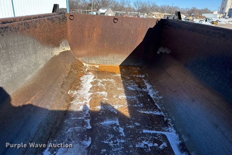 image for item LH9439 2003 Mack CV713 dump truck