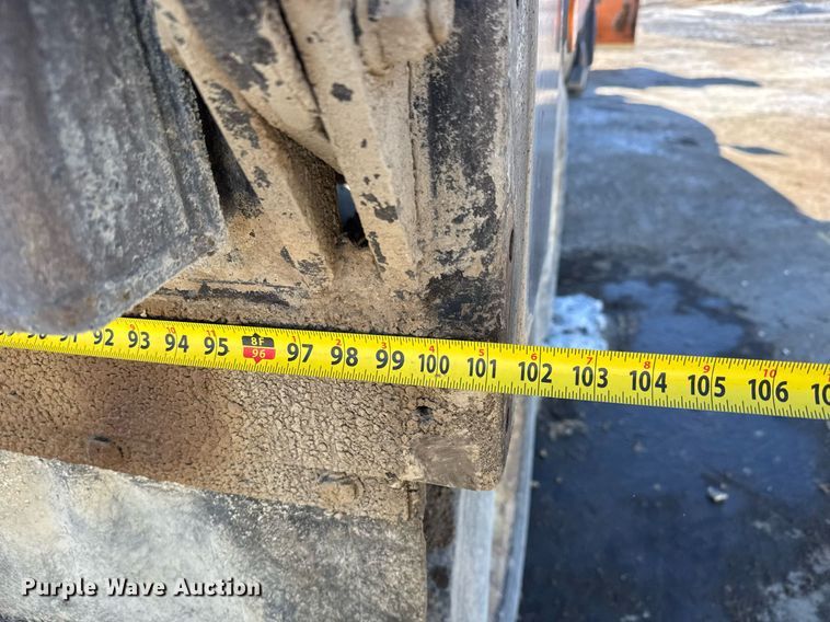 image for item LH9439 2003 Mack CV713 dump truck