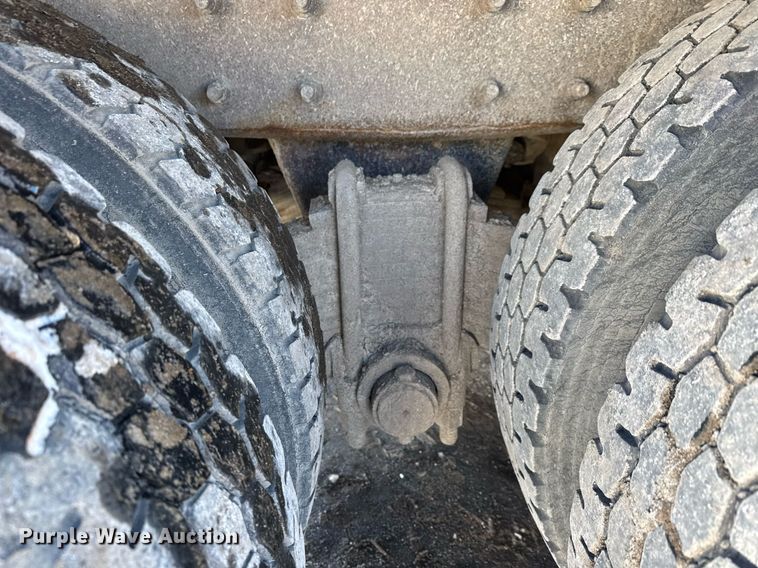 image for item LH9439 2003 Mack CV713 dump truck