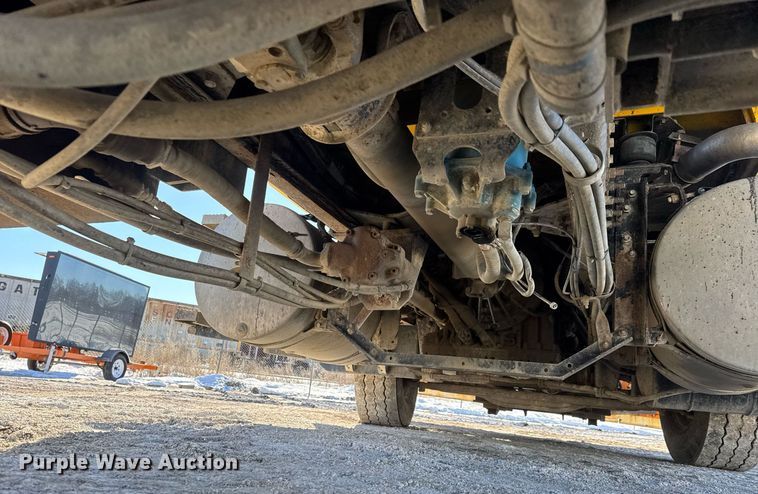 image for item LH9439 2003 Mack CV713 dump truck