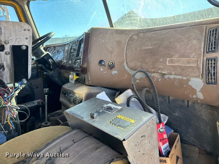 image for item LH9439 2003 Mack CV713 dump truck