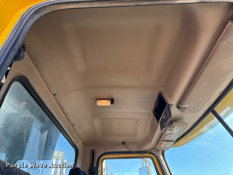 image for item LH9439 2003 Mack CV713 dump truck