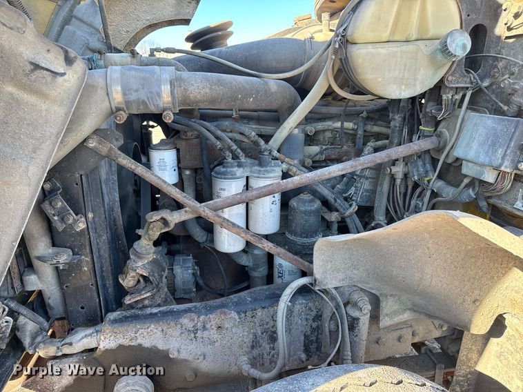 image for item LH9439 2003 Mack CV713 dump truck