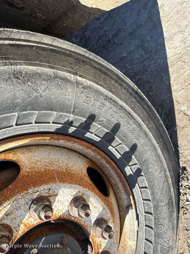 image for item LH9439 2003 Mack CV713 dump truck