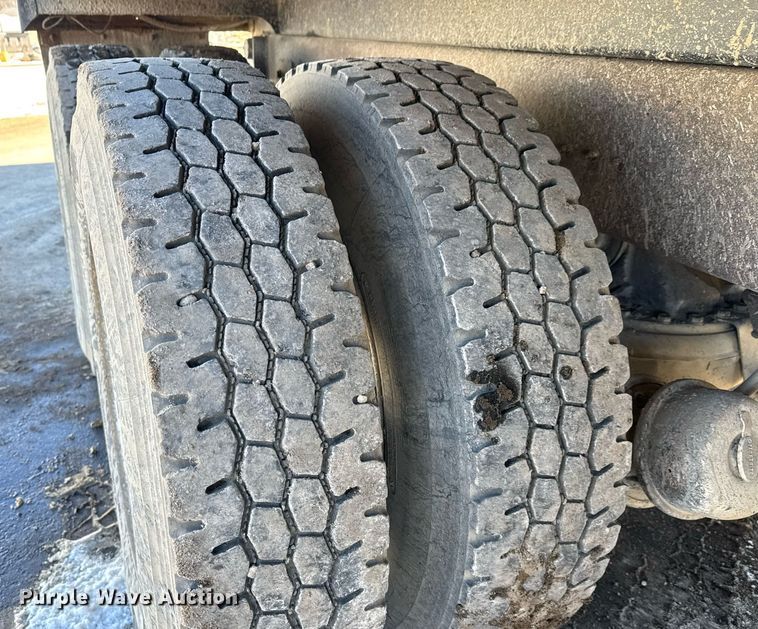 image for item LH9439 2003 Mack CV713 dump truck