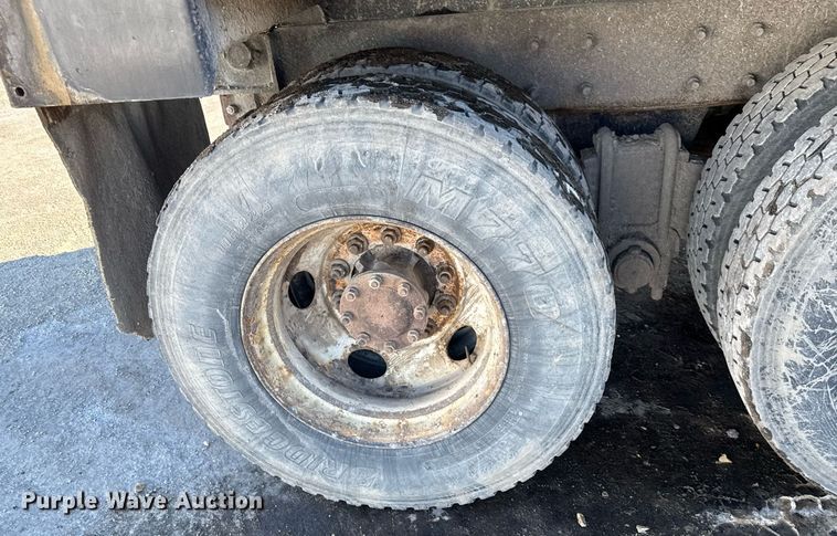 image for item LH9439 2003 Mack CV713 dump truck