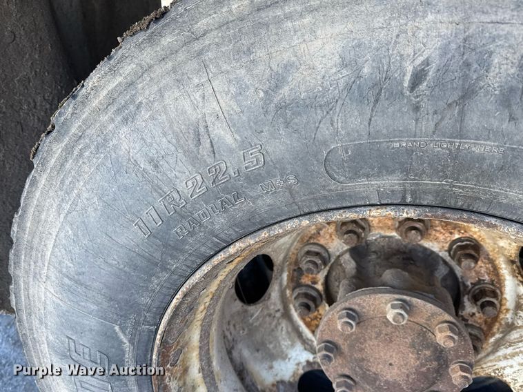 image for item LH9439 2003 Mack CV713 dump truck