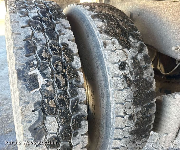 image for item LH9439 2003 Mack CV713 dump truck