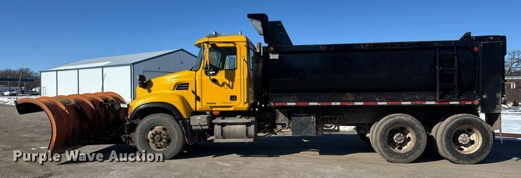image for item LH9442 2003 Mack CV713 dump truck