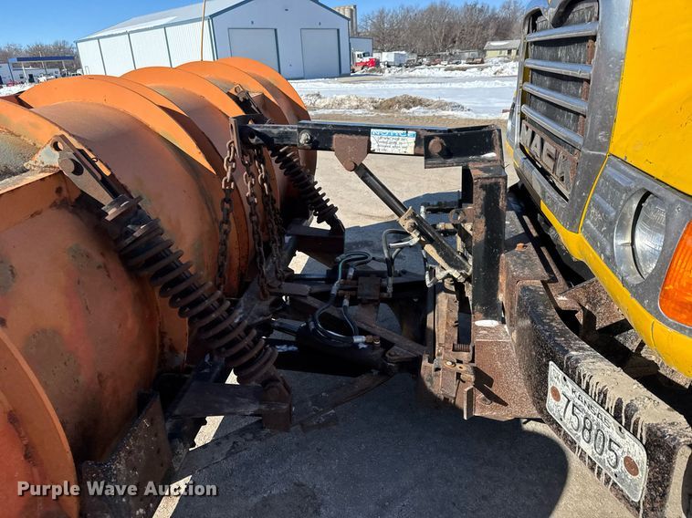 image for item LH9442 2003 Mack CV713 dump truck