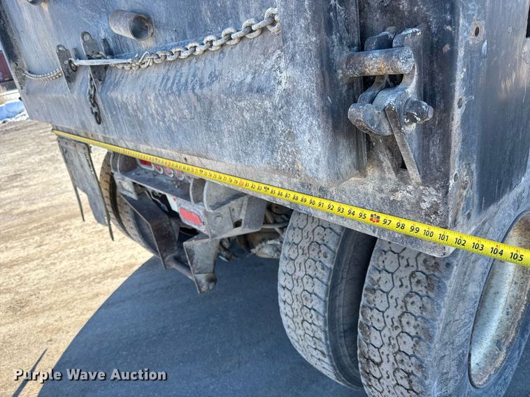 image for item LH9442 2003 Mack CV713 dump truck