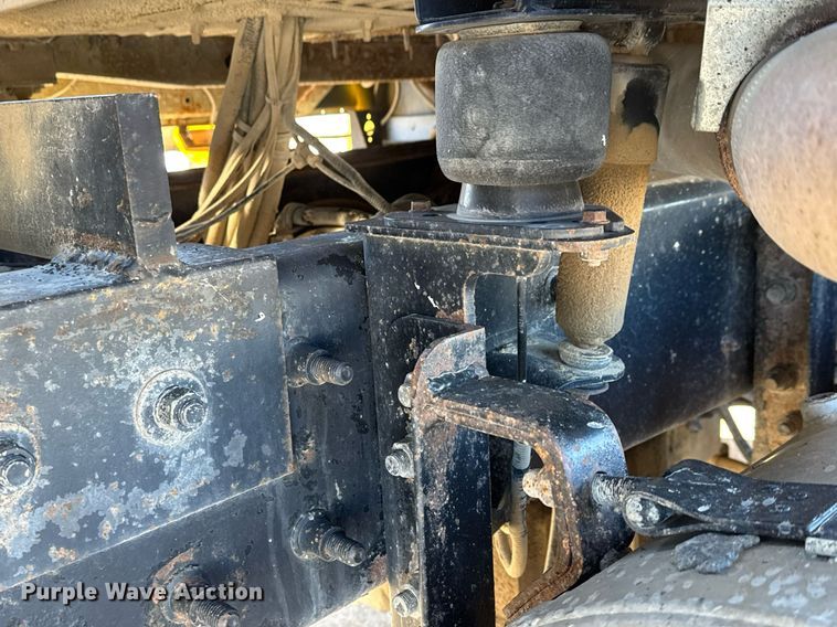 image for item LH9442 2003 Mack CV713 dump truck