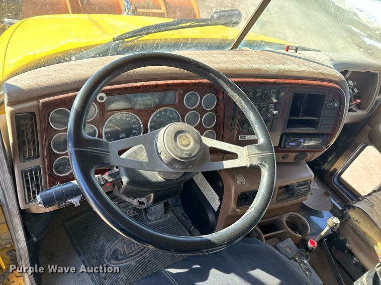 image for item LH9442 2003 Mack CV713 dump truck