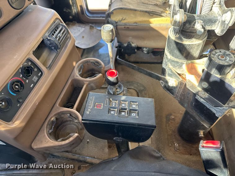 image for item LH9442 2003 Mack CV713 dump truck