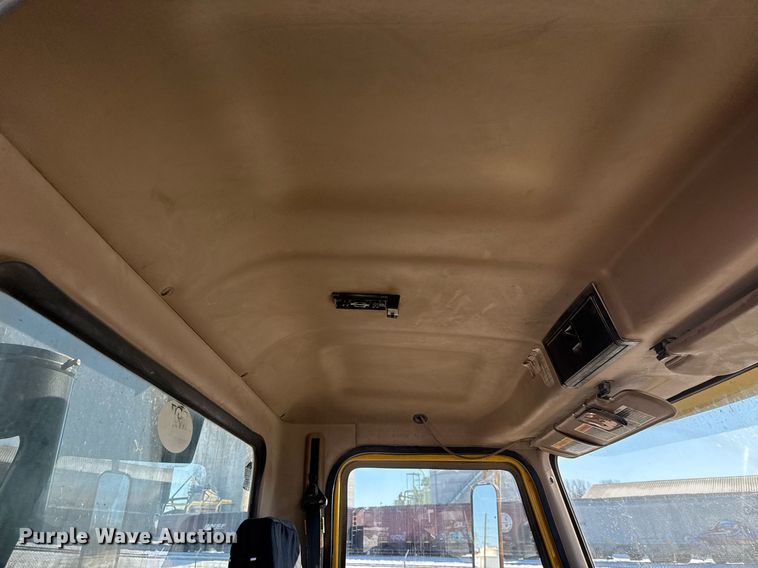 image for item LH9442 2003 Mack CV713 dump truck