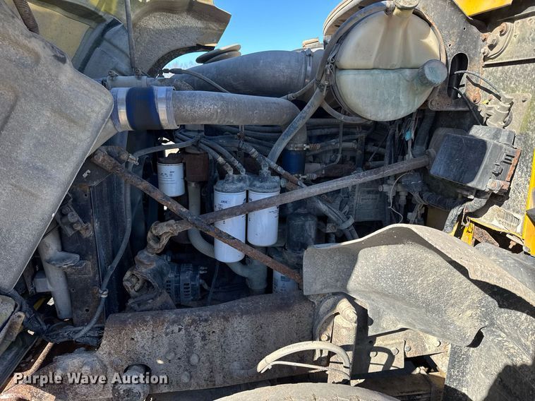 image for item LH9442 2003 Mack CV713 dump truck