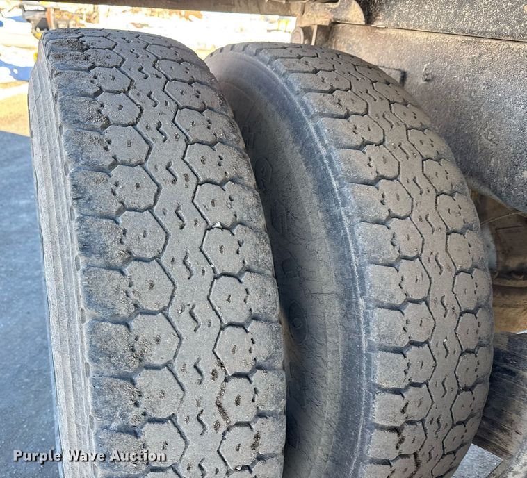 image for item LH9442 2003 Mack CV713 dump truck