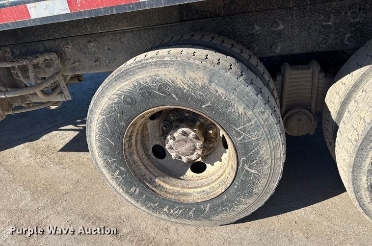 image for item LH9442 2003 Mack CV713 dump truck