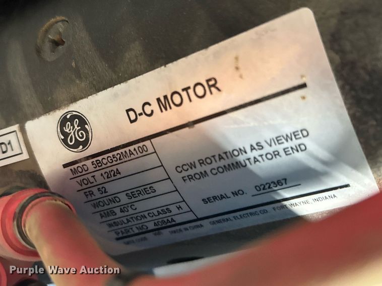 image for item LH9444 2004 Genie  GS-2032 scissor lift