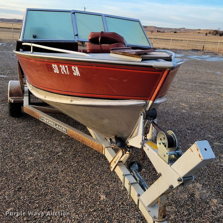 image for item NB9766 1988 Lund boat