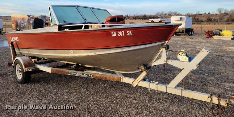 image for item NB9766 1988 Lund boat